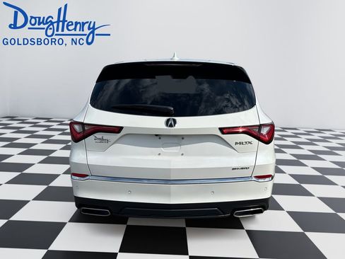 Used 2023 Acura MDX SH-AWD w/ Technology Package image 4