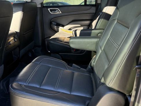 Used 2017 GMC Yukon XL Denali image 6