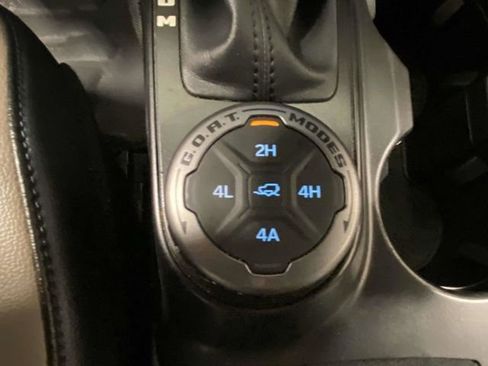 Used 2021 Ford Bronco Wildtrak image 20