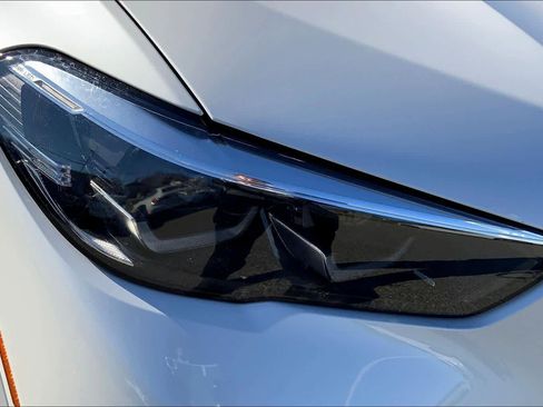 Used 2023 BMW X5 xDrive40i w/ M Sport Package image 26