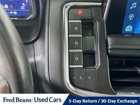 Certified 2023 Chevrolet Suburban Z71 w/ Luxury Package AWD/4WD image 19