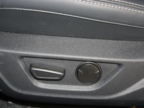 Used 2025 Ford Mustang GT Premium RWD image 14