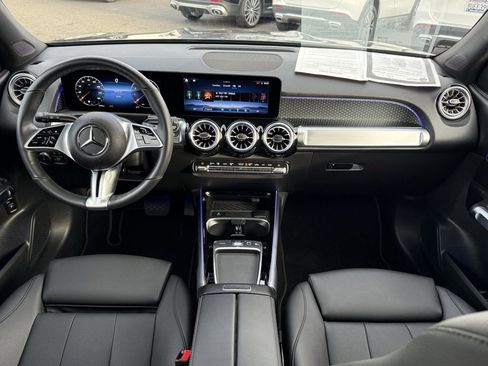 Certified 2025 Mercedes-Benz GLB 250 GLB 250 image 10