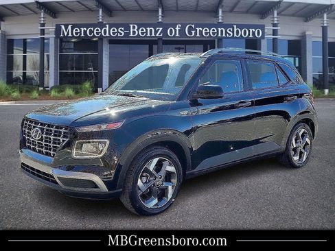 Used 2023 Hyundai Venue SEL w/ Cargo Package image 1