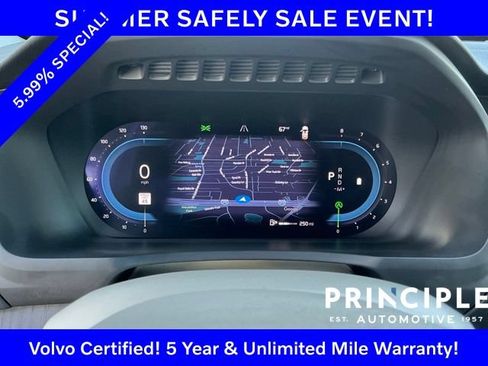 Certified 2023 Volvo XC90 B5 Plus w/ Protection Package Premier AWD/4WD image 17
