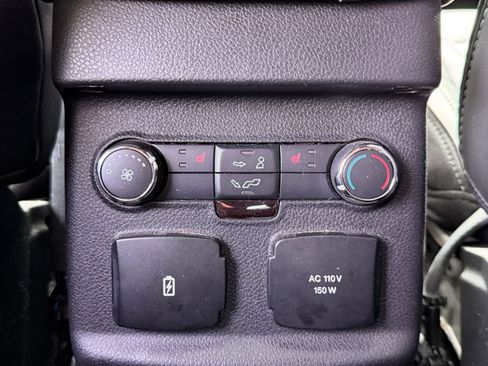 Used 2019 Ford Explorer Platinum AWD/4WD image 16
