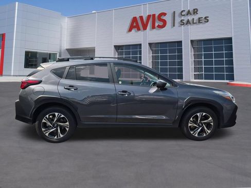 Used 2025 Subaru Crosstrek 2.5i Premium AWD/4WD image 5