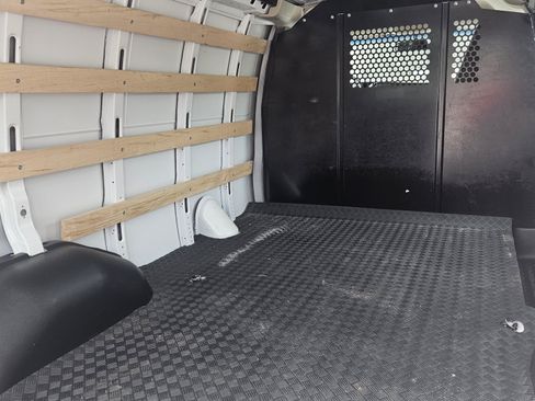 Used 2025 Chevrolet Express 2500 w/ Driver Convenience Package RWD image 8