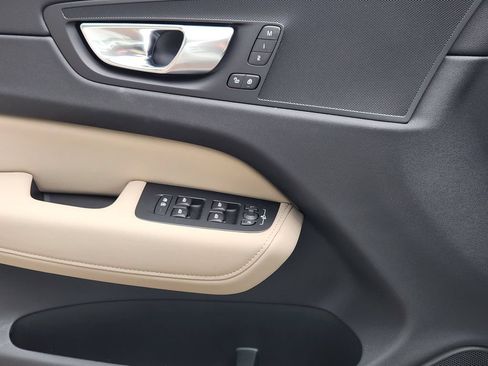 New 2026 Volvo XC60 B5 Plus w/ Climate Package AWD/4WD image 13