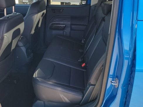 New 2026 Ford Maverick Lariat w/ Black Appearance Package image 7