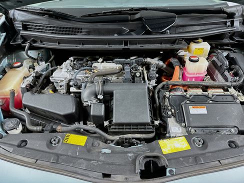 Used 2014 Toyota Prius Two image 30