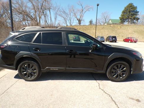 Used 2023 Subaru Outback Onyx Edition image 6