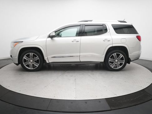 Used 2017 GMC Acadia Denali w/ Technology Package AWD/4WD image 23