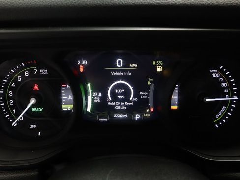 Used 2024 Jeep Wrangler Unlimited image 29