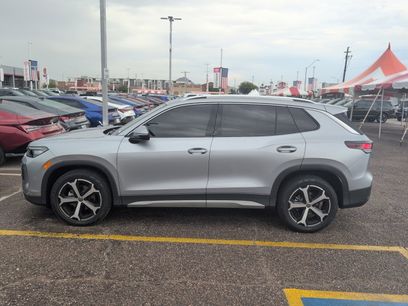 Used 2025 Volkswagen Tiguan SE