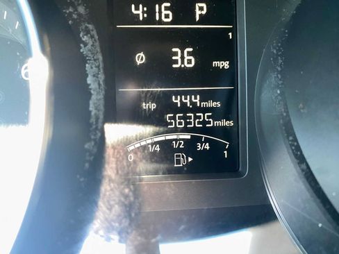 Used 2016 Volkswagen Jetta Sport FWD image 8