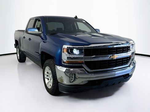 Used 2019 Chevrolet Silverado 1500 LT w/ All Star Edition AWD/4WD image 3