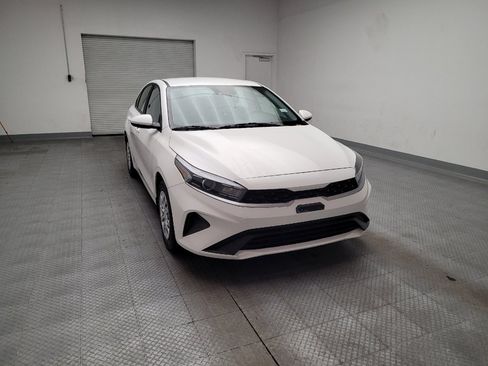 Used 2023 Kia Forte LX FWD image 14