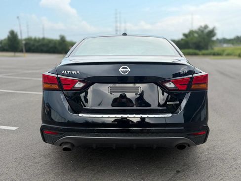 Used 2021 Nissan Altima 2.0 SR FWD image 4