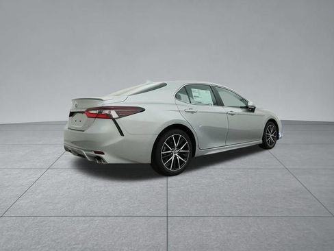 Used 2023 Toyota Camry SE FWD image 28