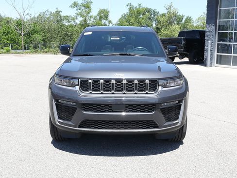 New 2026 Jeep Grand Cherokee L Limited AWD/4WD image 9