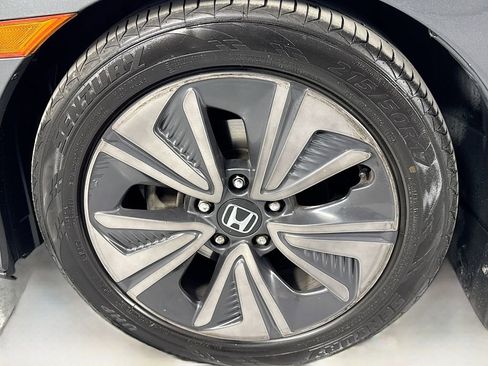 Used 2018 Honda Civic EX image 38