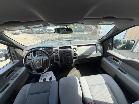 Used 2011 Ford F150 XLT w/ XLT Chrome Pkg AWD/4WD image 13