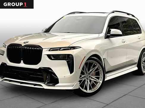 Used 2024 BMW X7 xDrive40i w/ M Sport Package image 1