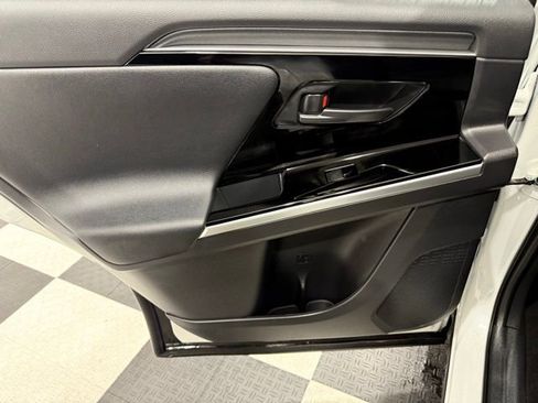 Used 2024 Toyota bZ4X XLE w/ Weather Package image 17