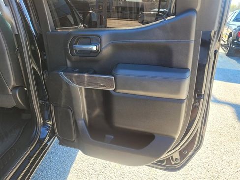 Used 2022 Chevrolet Silverado 1500 LTZ image 10