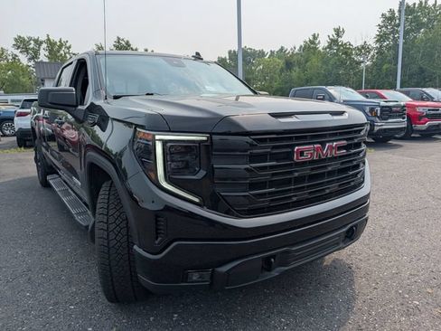 Used 2023 GMC Sierra 1500 Elevation w/ Preferred Package AWD/4WD image 13