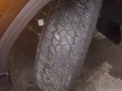 Used 2020 GMC Sierra 1500 Elevation w/ Elevation Value Package image 9