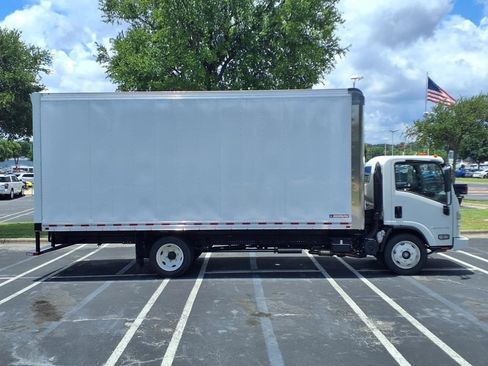 New 2025 Chevrolet Low Cab Forward image 3