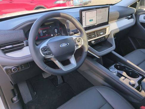 New 2026 Ford Explorer Active w/ Active Comfort Package AWD/4WD image 10
