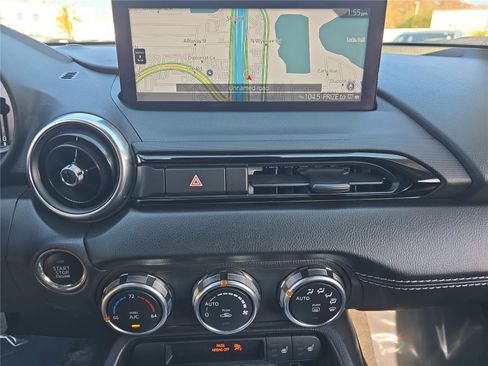Used 2025 MAZDA MX-5 Miata Grand Touring image 13