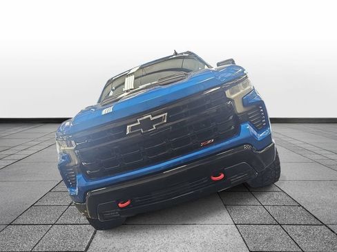 Used 2022 Chevrolet Silverado 1500 LT Trail Boss w/ Convenience Package II AWD/4WD image 2