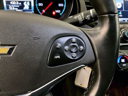 Used 2015 Chevrolet Impala LT image 19