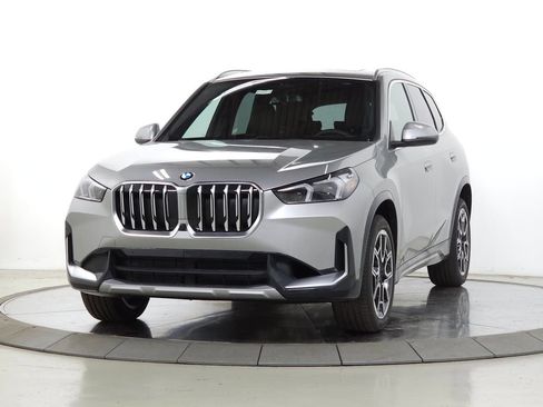 Used 2026 BMW X1 xDrive28i w/ Technology Package AWD/4WD image 3