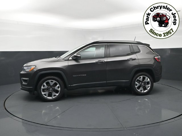 Used 2019 Jeep Compass Limited w/ Advanced Safety Group AWD/4WD image 3