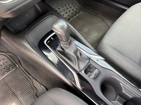Used 2020 Toyota Corolla SE FWD image 32