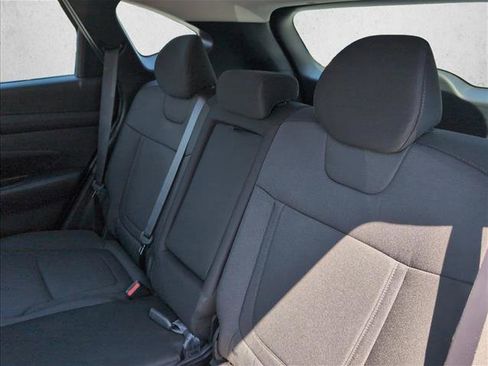 New 2026 Hyundai Tucson SE image 17