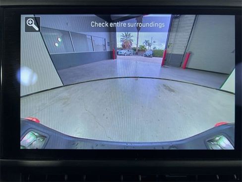 Used 2025 Jeep Gladiator Mojave w/ Safety Group image 15