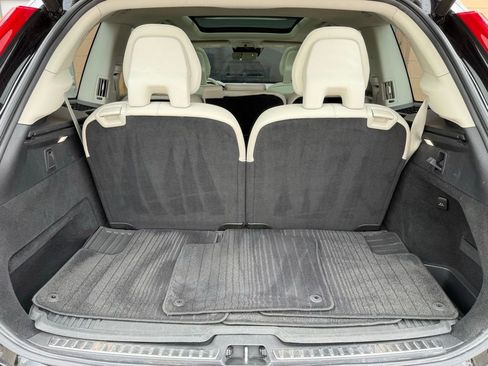 Used 2018 Volvo XC90 T5 Momentum w/ Convenience Package AWD/4WD image 21