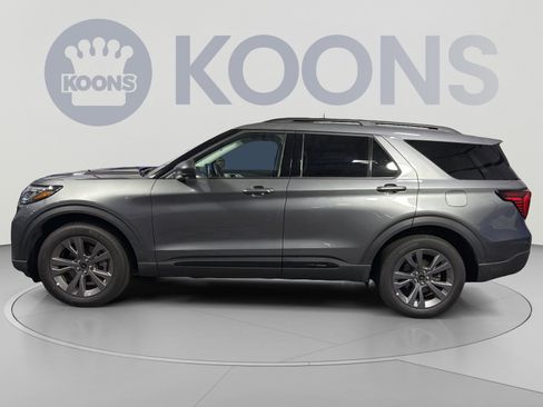 New 2026 Ford Explorer Active w/ Active Comfort Package AWD/4WD image 2