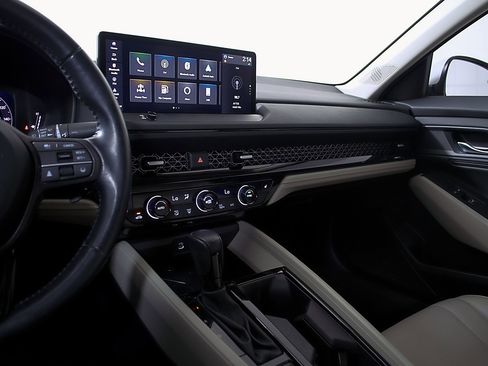 Used 2023 Honda Accord EX-L image 31