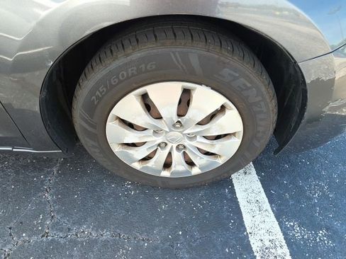 Used 2012 Honda Accord LX image 9