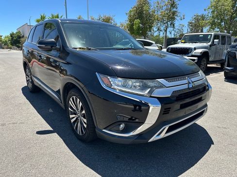 Used 2019 Mitsubishi Outlander SEL FWD image 3
