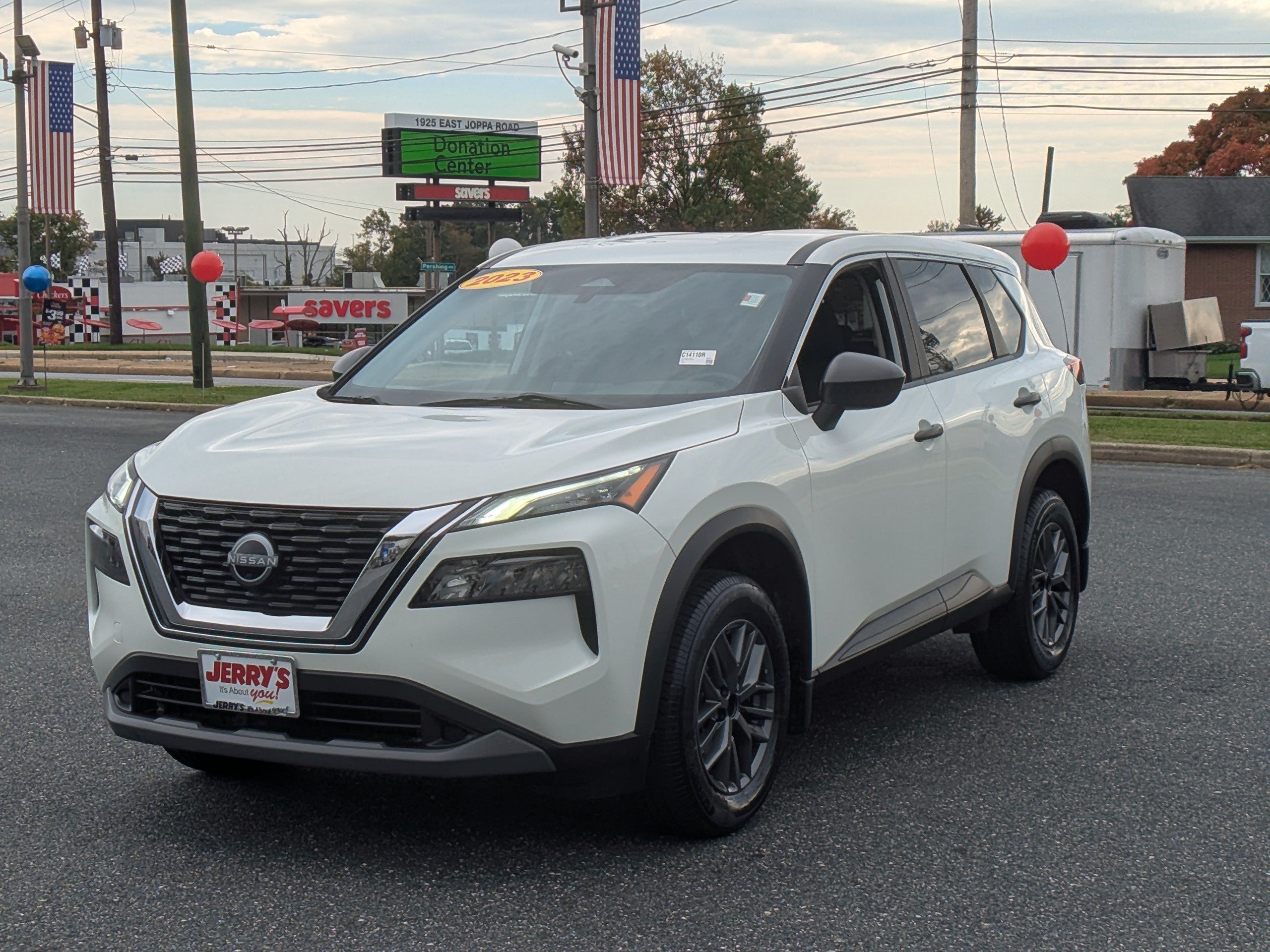 Used 2023 Nissan Rogue S FWD image 4