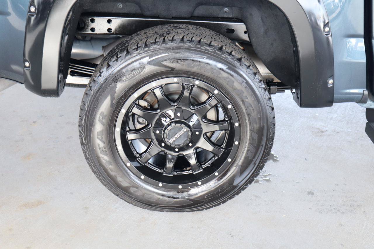 Used 2019 Chevrolet Colorado Z71 RWD image 45