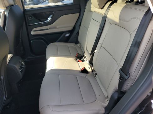 New 2026 Lincoln Corsair Reserve image 29